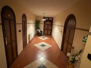 Pronájem vícegeneračního domu, Kynšperk nad Ohří, 600 m2