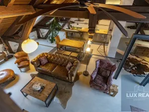 Prodej atypického bytu, Mikulov, Komenského, 164 m2