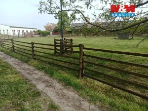 Prodej komerčního pozemku, Přerov nad Labem, 883 m2