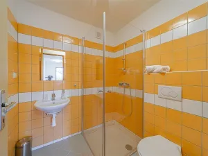 Prodej ostatní, Schrattenberg, Rakousko