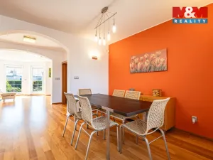 Prodej rodinného domu, Veltrusy, U Stadionu, 180 m2