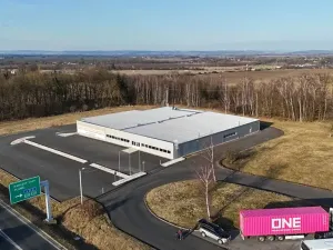 Pronájem výrobních prostor, Cheb, 2435 m2