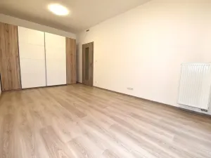 Prodej bytu 2+kk, Praha - Vršovice, Petrohradská, 114 m2