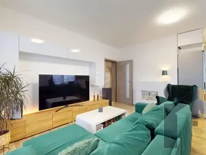 Prodej bytu 2+kk, Praha - Letňany, Hlučkova, 63 m2