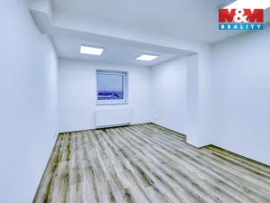 Pronájem kanceláře, Dobřany, Alšova, 61 m2