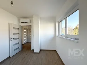 Prodej rodinného domu, Uhersko, 84 m2