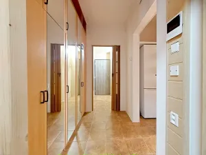 Pronájem bytu 2+kk, Praha - Háje, 51 m2