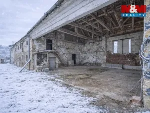 Prodej rodinného domu, Stříbro - Otročín, 300 m2