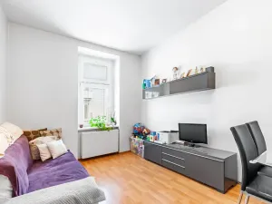 Pronájem bytu 2+kk, Praha - Libeň, Na Dědince, 41 m2