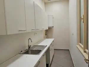 Pronájem kanceláře, Brno, Zámečnická, 412 m2