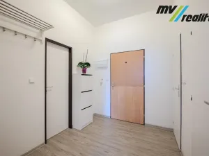 Prodej bytu 1+1, Milovice, Topolová, 44 m2