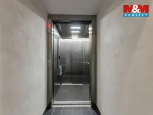 Prodej komerční nemovitosti, Kroměříž, Tovačovského, 106 m2