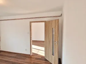 Pronájem bytu 2+1, Ostrava, Utvenkova, 54 m2