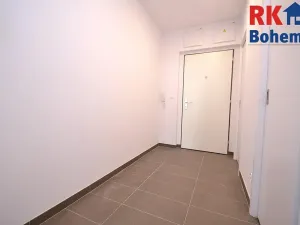 Pronájem bytu 2+kk, Praha - Michle, Hadovitá, 51 m2