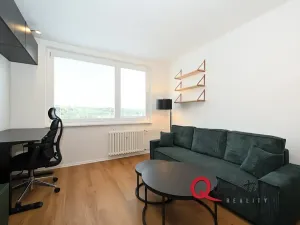 Pronájem bytu 1+kk, Praha - Modřany, Pertoldova, 30 m2
