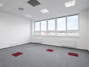Pronájem kanceláře, Praha - Libeň, Lihovarská, 714 m2