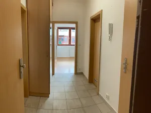 Pronájem bytu 2+kk, Jesenice, Cedrová, 46 m2