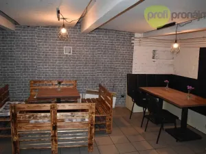 Pronájem komerční nemovitosti, Holešov, nám. Dr. E. Beneše, 220 m2