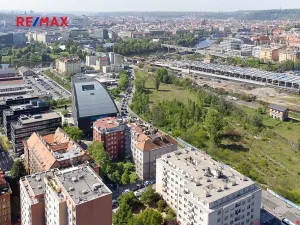 Prodej bytu 2+kk, Praha - Holešovice, Tovární, 77 m2