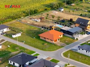 Prodej rodinného domu, Bánov, 197 m2