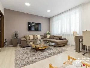 Prodej bytu 2+kk, Ostrava, Vrázova, 79 m2