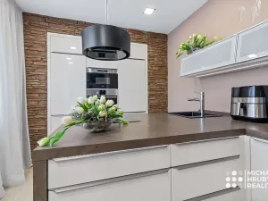 Prodej bytu 2+kk, Ostrava, Vrázova, 79 m2