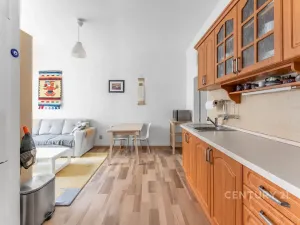 Pronájem bytu 2+kk, Praha - Libeň, Bednářská, 52 m2