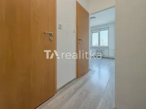 Pronájem bytu 1+1, Orlová, Masarykova třída, 40 m2