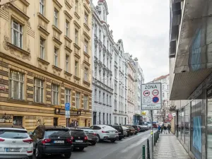 Pronájem bytu 3+kk, Praha - Nové Město, Odborů, 87 m2