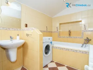 Prodej rodinného domu, Kozlovice, 283 m2