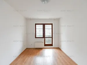 Pronájem bytu 2+kk, Praha - Břevnov, Slavníkova, 57 m2