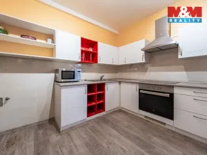 Prodej rodinného domu, Hradešín, 350 m2