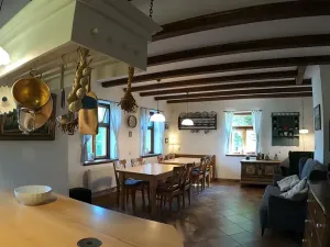 Prodej rodinného domu, Pecka, 300 m2