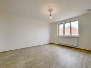 Prodej bytu 3+kk, Hrádek, 112 m2