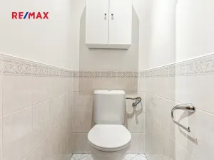 Pronájem bytu 2+kk, Praha - Vysočany, Podkovářská, 54 m2