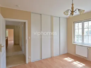 Pronájem vily, Praha - Nebušice, K vinicím, 288 m2