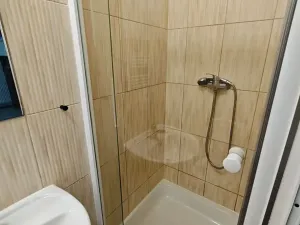 Pronájem bytu 1+kk, Praha - Hlubočepy, Na Zlíchově, 21 m2