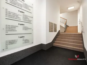 Pronájem kanceláře, Hradec Králové - Pražské Předměstí, Gočárova třída, 32 m2