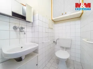 Prodej bytu 4+1, Karlovy Vary - Drahovice, Lidická, 115 m2