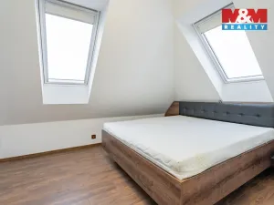 Prodej obchodního prostoru, Rudolfov, Třeboňská, 500 m2