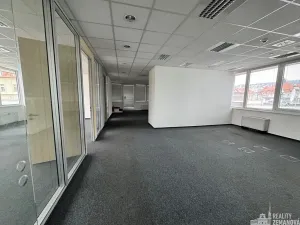 Pronájem kanceláře, Praha - Smíchov, Karla Engliše, 1006 m2