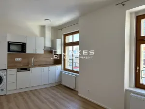 Pronájem bytu 1+kk, Praha - Liboc, Jenečská, 27 m2