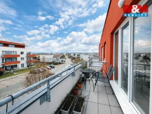 Prodej bytu 2+kk, Praha, Lošáková, 67 m2