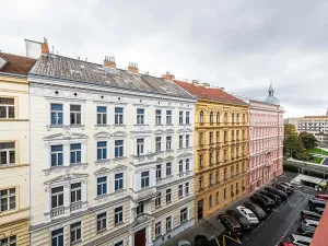 Pronájem bytu 3+kk, Praha - Nové Město, Koubkova, 61 m2