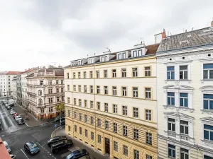Pronájem bytu 3+kk, Praha - Nové Město, Koubkova, 61 m2