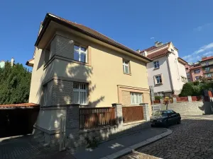 Dražba rodinného domu, Praha - Vinohrady, Květná, 266 m2