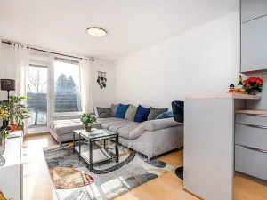 Prodej bytu 2+kk, Praha - Troja, Hnězdenská, 47 m2