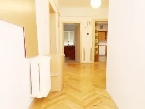 Prodej bytu 3+1, Karlovy Vary, Jiráskova, 104 m2