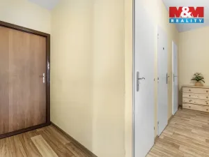 Prodej bytu 4+1, Teplice - Trnovany, Masarykova třída, 87 m2