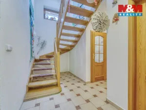 Prodej rodinného domu, Dolany, 157 m2